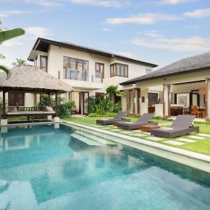 The Suar Seminyak By Nakula